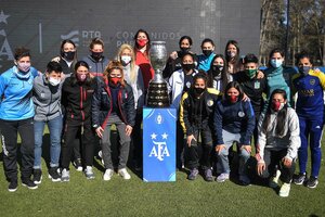 El torneo femenino de fútbol se verá íntegro por los medios públicos (Fuente: Télam)