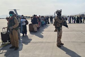 Afganistán: “Elevada amenaza” de atentado en el aeropuerto de Kabul (Fuente: EFE)