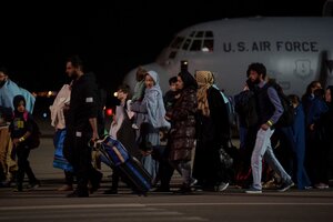 La odisea de un afgano para llegar con su familia a Estados Unidos (Fuente: AFP)