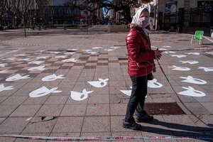 Vandalizaron en Mar del Plata pañuelos de Madres y Abuelas de Plaza de Mayo (Fuente: Télam)