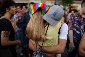 El calvario de un adolescente bisexual que terminó con la intervención del Estado