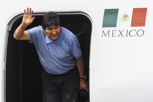 Evo Morales aterriza en Mxico después de un accidentado viaje tras su derrocamiento. (Fuente: AFP)