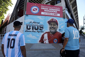 Pelusa Eterno, homenaje a Diego en Argentinos (Fuente: NA)