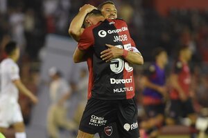 Liga Profesional: con uno menos, Newell's batió a Independiente (Fuente: Fotobaires)