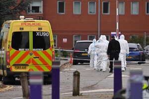 Reino Unido catalogó como "acto terrorista" la explosión de un taxi frente a un hospital 