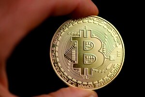 El bitcoin se agita pero crece