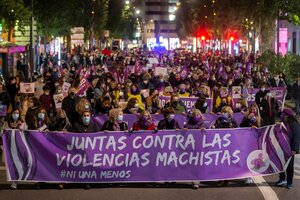 Miles de mujeres marcharon en España contra la violencia de género (Fuente: EFE)