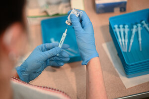 OMS: la vacunación obligatoria contra la covid-19 debe ser el "último recurso" (Fuente: AFP)