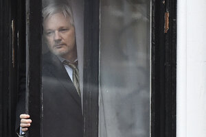 Julian Assange: indignante y doloroso (Fuente: AFP)