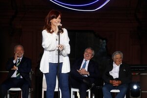 Cristina Kirchner: "Acá estamos otra vez, el pueblo siempre vuelve" (Fuente: Leandro Teysseire)