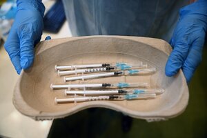 Eslovenia: se vacunaba en nombre de otros y recibió siete dosis contra el coronavirus (Fuente: EFE)