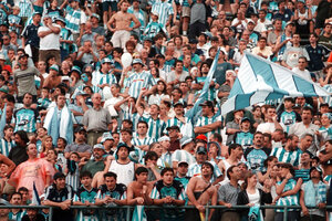 La provincia de Buenos Aires amplió al 100% el aforo para eventos masivos al aire libre (Fuente: NA)
