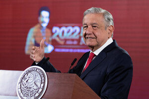 Andrés Manuel López Obrador reveló que le pidió a Donald Trump que exonerara a Julian Assange (Fuente: EFE)