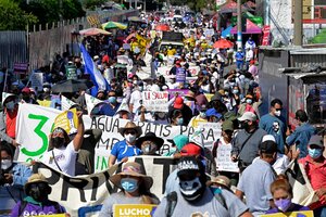 Los salvadoreños recordaron los 30 años del Acuerdo de Paz con una protesta contra el gobierno  (Fuente: AFP)