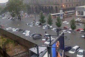 Inundaciones, autos flotando y cortes de luz: crónica del histórico temporal en Uruguay