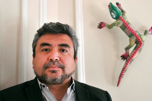 Cristian Alarcón ganó el Premio Alfaguara de Novela con "El tercer paraíso", su primera ficción  (Fuente: Télam)