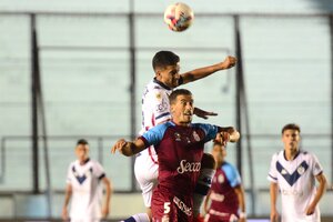 Copa de la Liga: Arsenal y Vélez Sarsfield quedaron a mano (Fuente: Fotobaires)