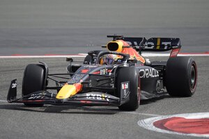 Max Verstappen prueba su Red Bull 2022. (Fuente: AFP)