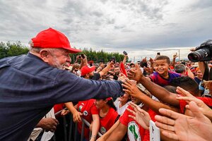 Brasil: Lula buscará nacionalizar el precio de los combustibles 