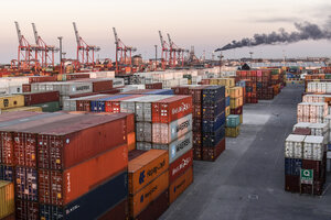Record de exportaciones e importaciones (Fuente: AFP)