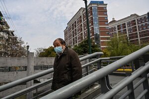 La mitad de la población de Shanghai  quedó confinada por los nuevos casos de covid-19 (Fuente: AFP)