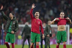 Ganaron Portugal y Polonia: Cristiano Ronaldo y Lewandowski van a Qatar (Fuente: EFE)