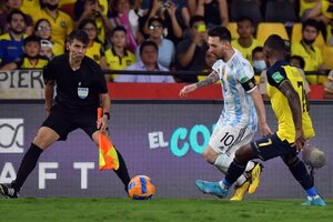 Messi tuvo un partido aceptable, más de control que de generación de juego