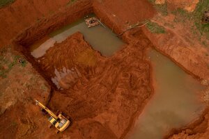 Brasil: en 2021 marcó un record la extracción ilegal de oro en la reserva indígena yanomami (Fuente: AFP)