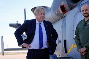 Contra las cuerdas, la guerra está salvando a Boris Johnson (Fuente: AFP)