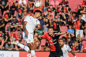 Copa de la Liga: Independiente sacó un empate ante Colón en Santa Fe (Fuente: Fotobaires)