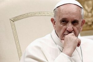 El Papa Francisco suspendió toda su agenda del viernes por un dolor en la rodilla.