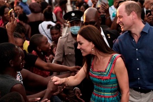 El Jubileo de Platino y la celebración de una monarquía en crisis