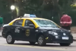 Palermo: un taxista sufrió un ACV y atropelló a tres turistas