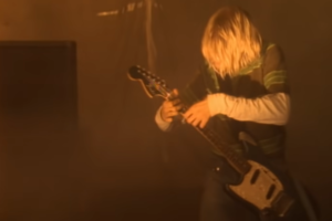 Se subastará la guitarra que usó Kurt Cobain para el video de Smells like teen spirit  