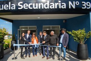 Achával y Kicillof inauguraron la primera de 11 nuevas escuelas que tendrá el distrito