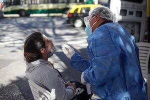 Coronavirus en Argentina: se registraron 43.487 nuevos casos y 49 muertes en la última semana (Fuente: Carolina Camps)