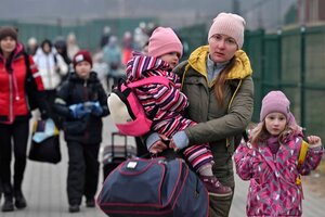 El número de refugiados y desplazados en el mundo rondaba los 90 millones de personas  a fines de 2021 y se le sumaron los 14 millones de ucranianos  que tuvieron que dejar sus hogares este año a causa de la guerra con Rusia. Foto: AFP.