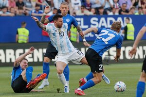 Messi volvió a brillar y la Selección goleó a Estonia  (Fuente: EFE)
