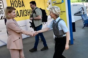 Ursula von der Leyen arribó a Kiev para reunirse con Volodímir Zelenski