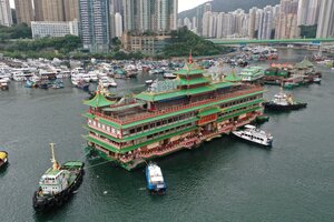 El restaurante flotante más grande del mundo se hundió en el mar 