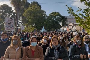 Conflicto docente en La Rioja: Autoconvocados coparon Plaza 25 de Mayo