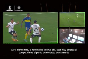 La explicación del VAR para no cobrar el penal para Boca contra Corinthians (Fuente: Captura de vídeo )