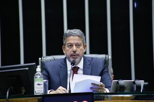 Brasil | Presidente de la Cámara de Diputados posterga votación de proyecto que crea beneficios sociales a pocos meses de las elecciones, por falta de cuórum  