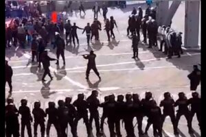 Feroz represión de la Policía a hinchas de San Lorenzo