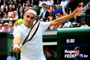 Ranking loco: Federer sin puntos y Djokovic baja pese a ganar Wimbledon (Fuente: AFP)