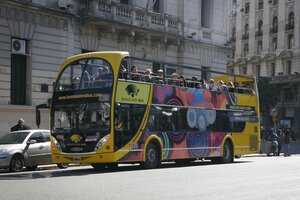 Bus turístico de la Ciudad de Buenos Aires en vacaciones de invierno: ¿cuánto cuesta y dónde se toma?