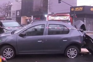 Triple choque en Palermo: un conductor embistió dos autos e intentó escapar en un taxi