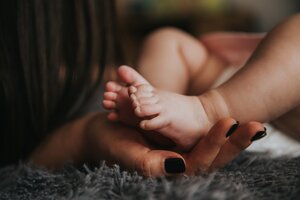 Un bebé llevará dos apellidos maternos: la Justicia de Goya ordenó rectificar la partida de nacimiento