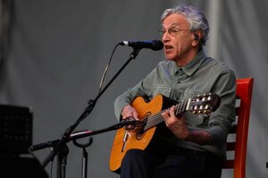 Caetano Veloso celebró sus 80 años con un show exquisito (Fuente: EFE)