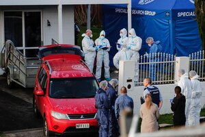 Nueva Zelanda: la policía halló los restos de dos niños en unas valijas subastadas